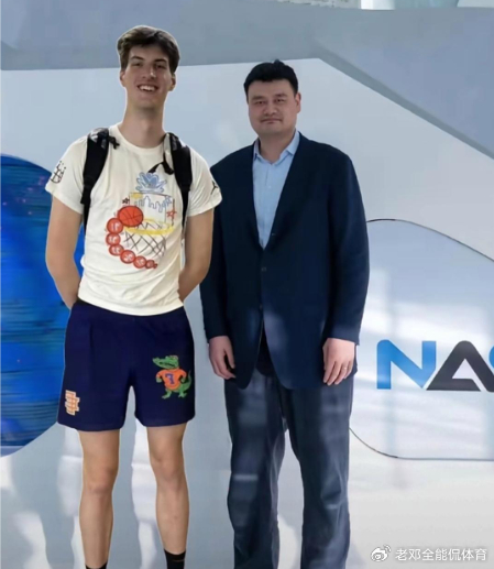 NBA身高造假最离谱5大球星，利拉德被超模碾压 大本不足2米？